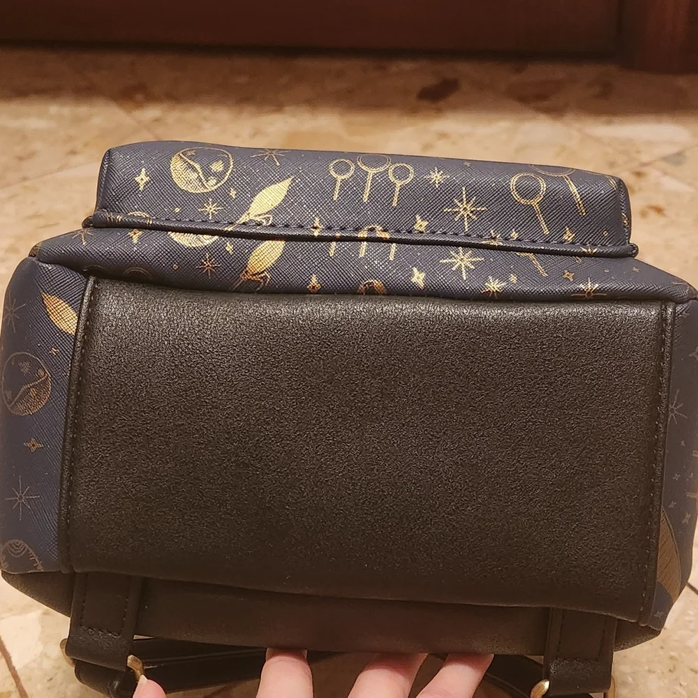 Harry Potter Blue Snitch Stars Backpack - Picture 4 of 8